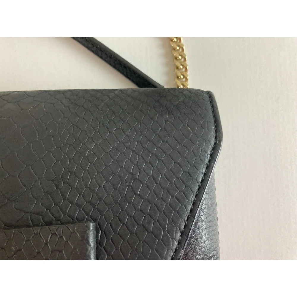 Kate Spade New York Black Pebbled Leather Crossbody Bag Gold Chain Strap Snake